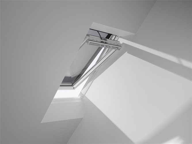 screenova-roleta-velux-solarnym-dialkovym-ovladanim-4.jpg